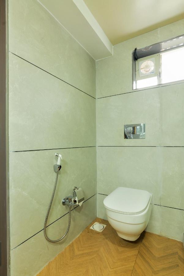 Gold Beach Villa Daman Esterno foto